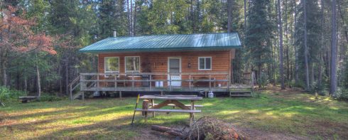 Dimple Lake Cabin exterior